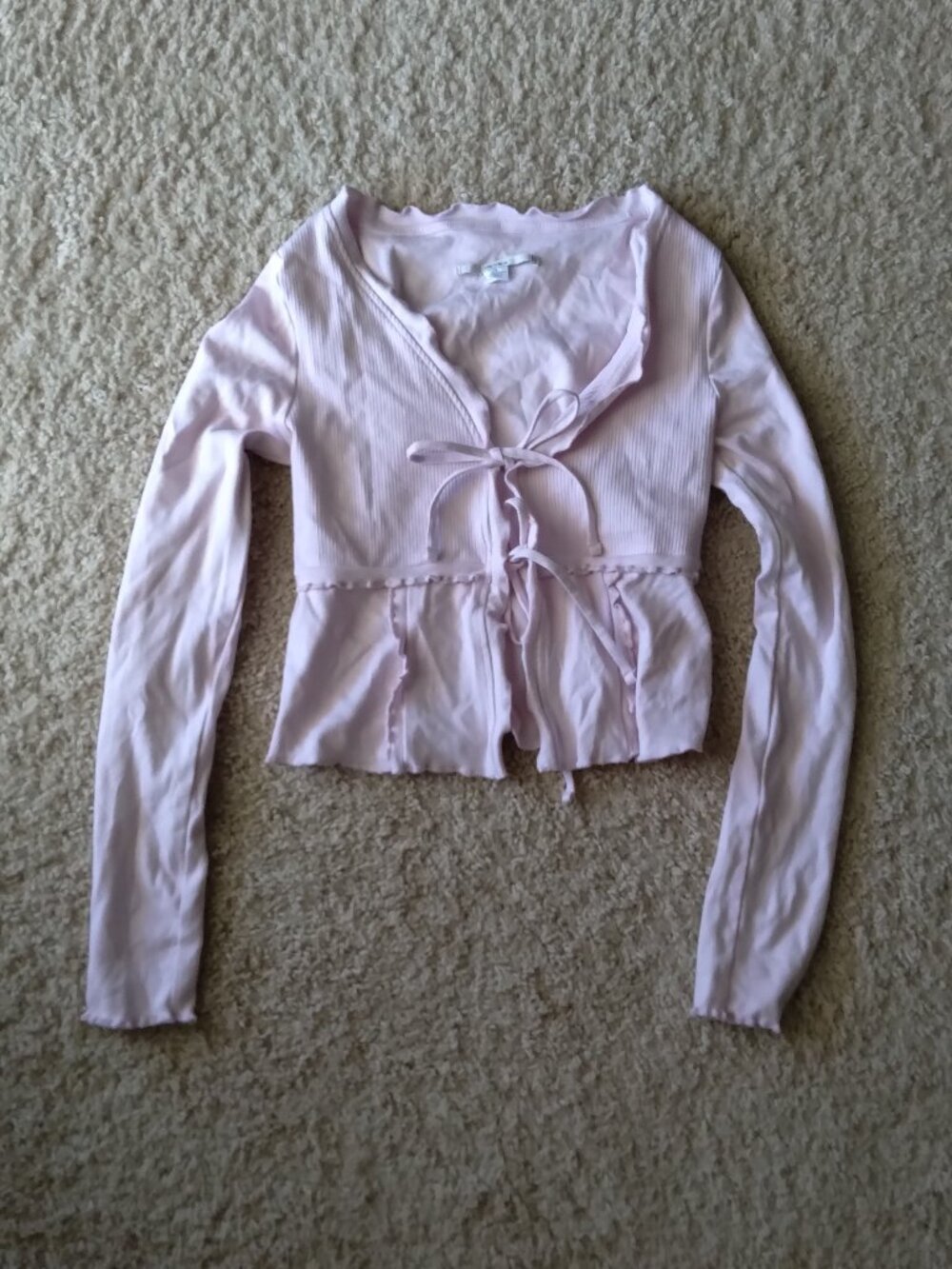 Urban Outfitters Kimchi Blue Baby PInk Tie Front Ruffle Top Size Small